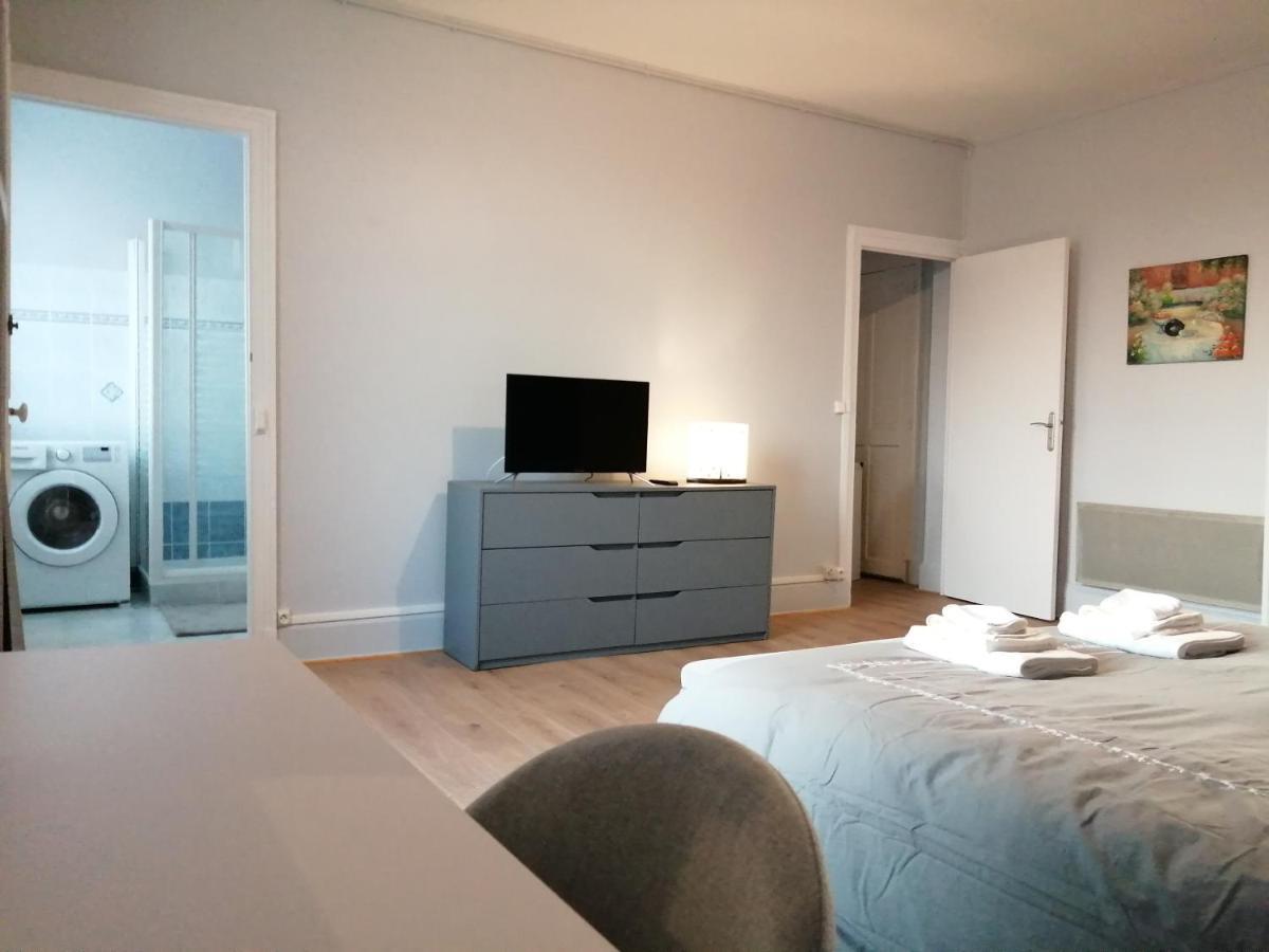 Vittel Spacieux 2 Pieces Renove - Confortable - Vue - 200 Metres Thermes Exterior foto